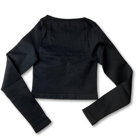 OQQ Long Sleeve Black Ribbed Crop Top – Size S - Picture 2 of 4